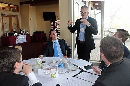 Pat Kelly of the Advisory Board gives members advice - March 2017
